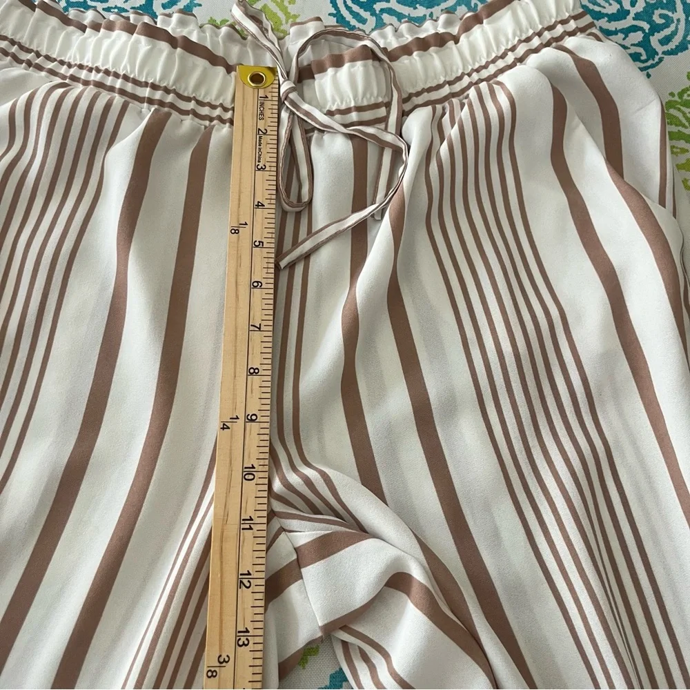 NYCC Striped Boho Tapered Pants L Neutral White Tan Coastal - Picture 8 of 9
